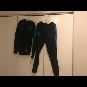 Nike Youth FC Barcelona top and bottom